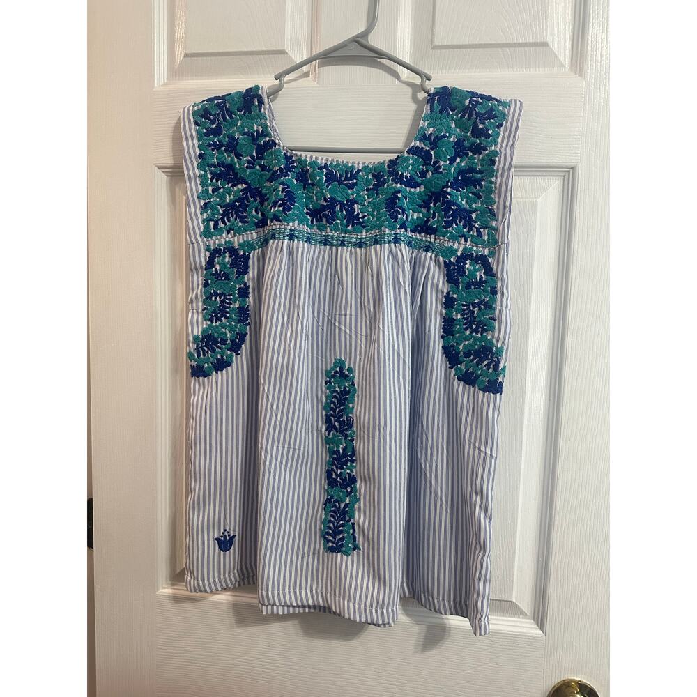 J.Marie Embroidered Tank Top Blouse Sz M Blue White Stripe Nice! - Picture 3 of 6